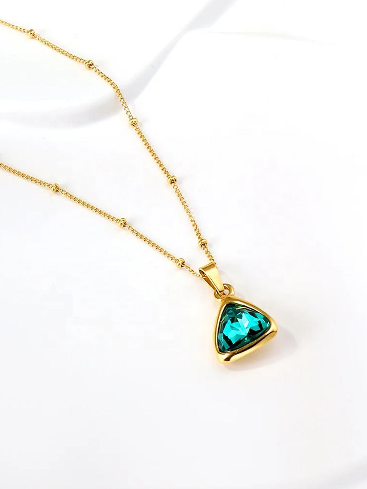 Triangle pendant stone necklace