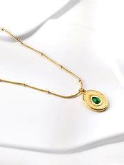 Round Green pendant necklace