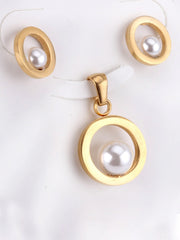 Mio Pearl Decor Pendant & Stud Earrings Set